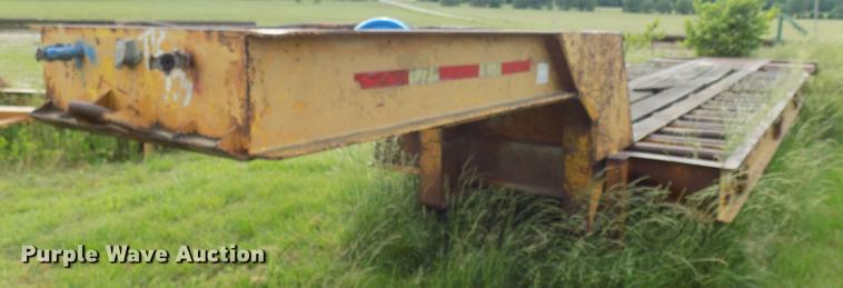 image for item FJ9304 1980 Load Craft L-25-R equipment trailer