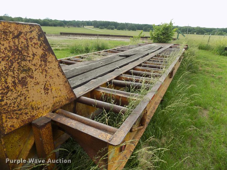image for item FJ9304 1980 Load Craft L-25-R equipment trailer