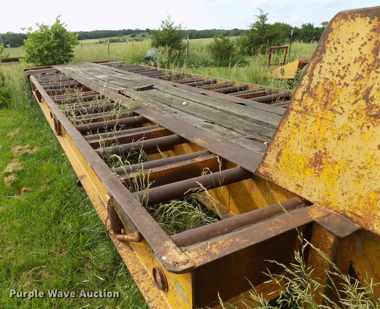 image for item FJ9304 1980 Load Craft L-25-R equipment trailer