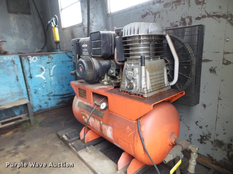 image for item FM9273 1991 Ford F700 service truck