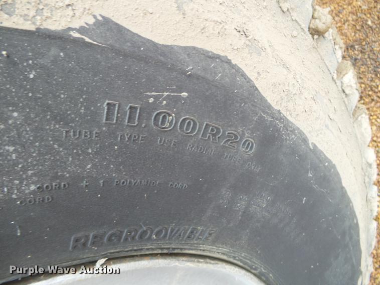 image for item FM9273 1991 Ford F700 service truck