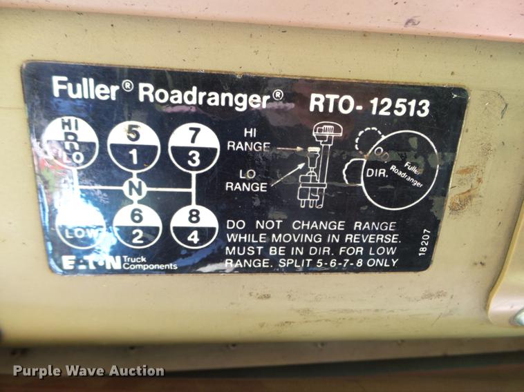 image for item FM9363 1981 International Paystar 5000 log loader truck