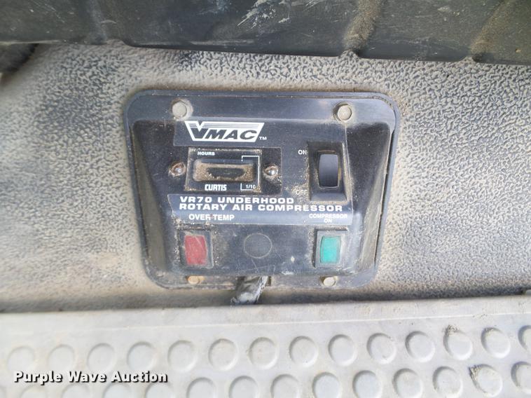 image for item FM9383 2000 Ford F550 Super Duty dump truck