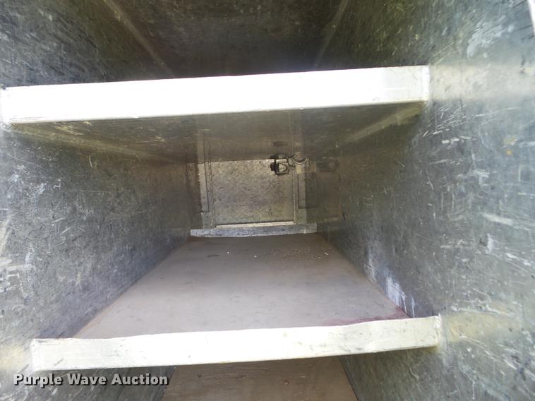 image for item FM9383 2000 Ford F550 Super Duty dump truck