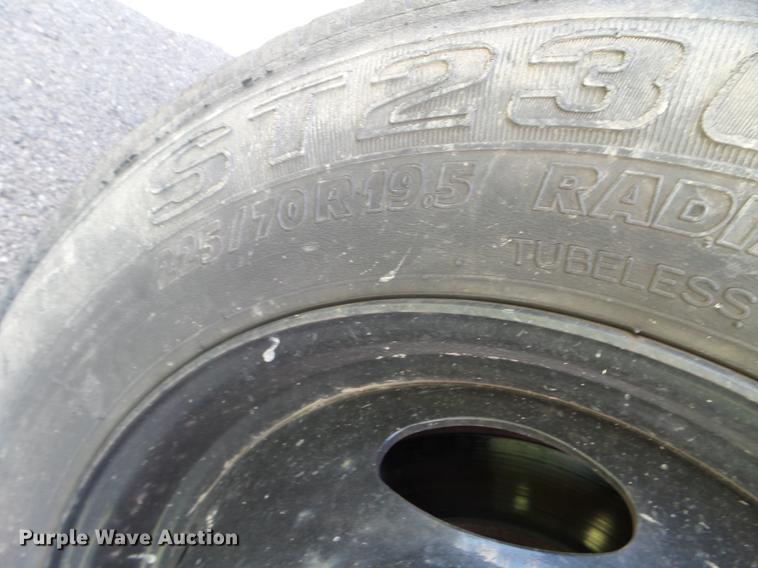 image for item FM9383 2000 Ford F550 Super Duty dump truck