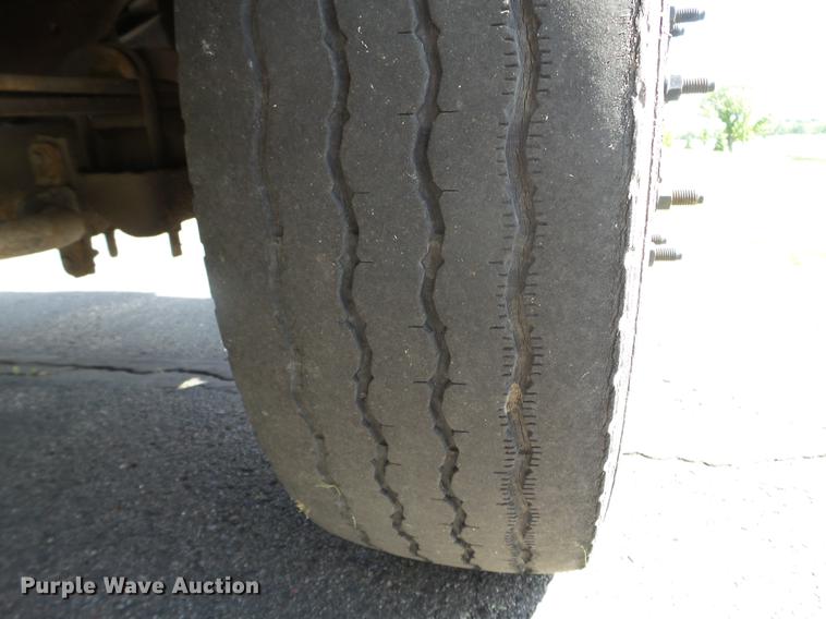 image for item FM9383 2000 Ford F550 Super Duty dump truck