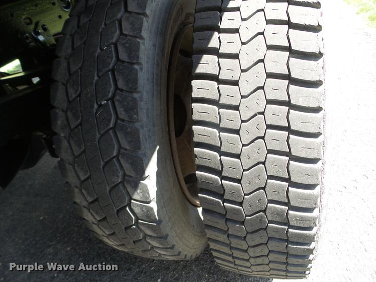 image for item FM9383 2000 Ford F550 Super Duty dump truck