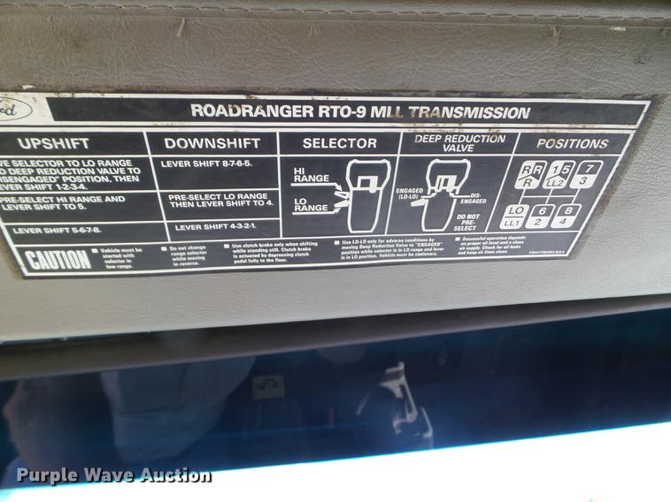 image for item FM9385 1998 Ford LTA9000 truck cab and chassis