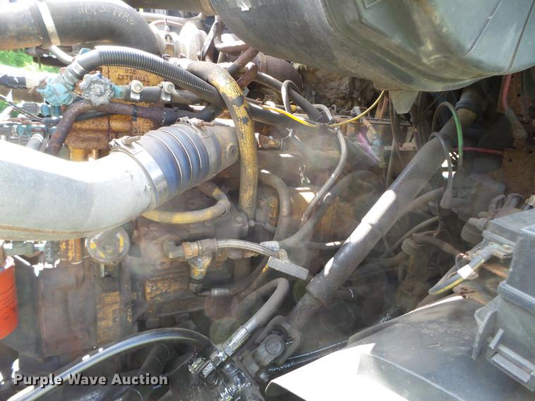 image for item FM9385 1998 Ford LTA9000 truck cab and chassis