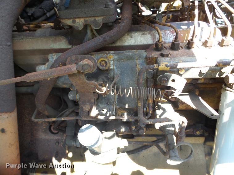 image for item FM9385 1998 Ford LTA9000 truck cab and chassis