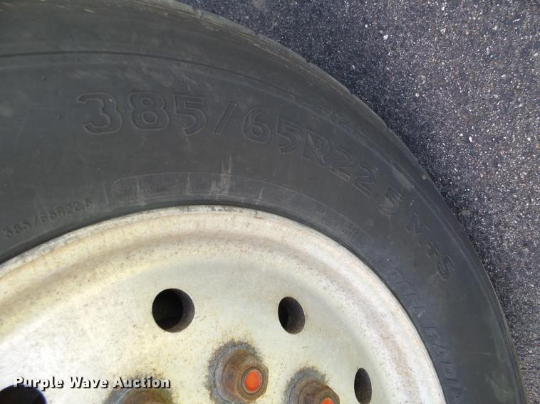 image for item FM9385 1998 Ford LTA9000 truck cab and chassis