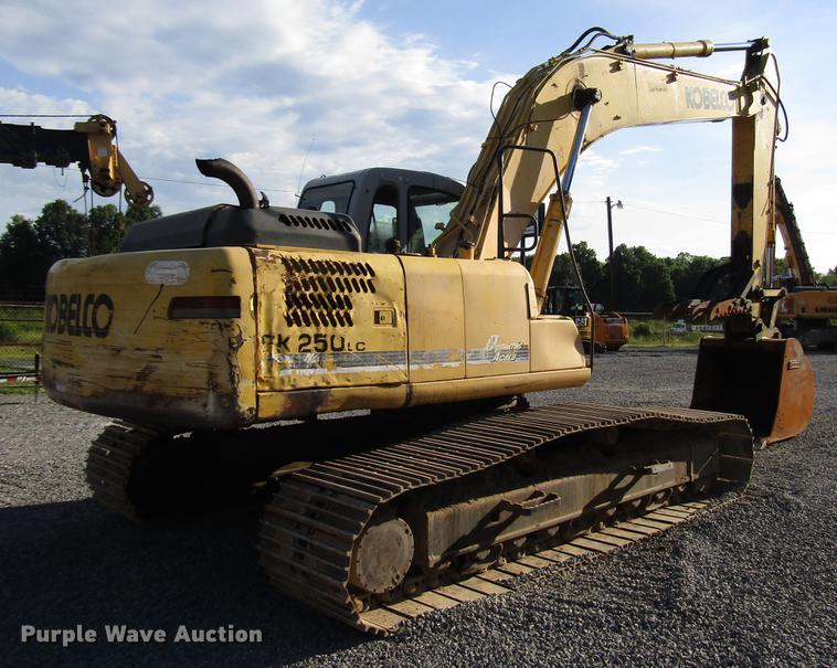 image for item FO9275 2005 Kobelco SK250LC excavator