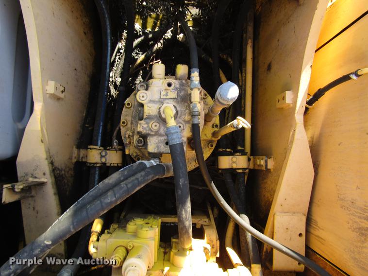 image for item FO9275 2005 Kobelco SK250LC excavator