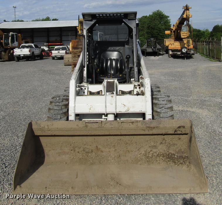 image for item FO9276 Bobcat 873 skid steer