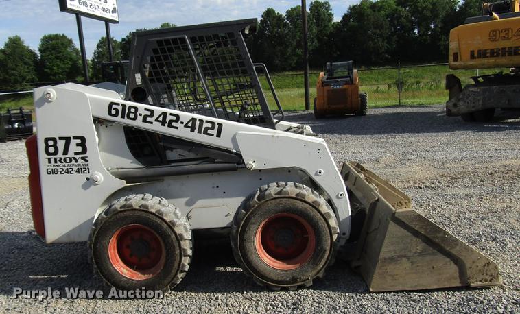 image for item FO9276 Bobcat 873 skid steer