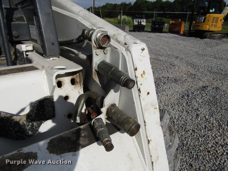 image for item FO9276 Bobcat 873 skid steer