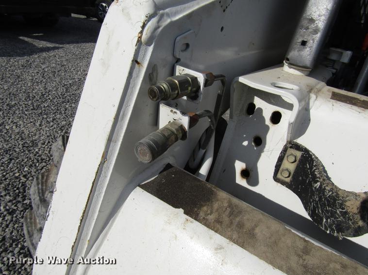 image for item FO9276 Bobcat 873 skid steer