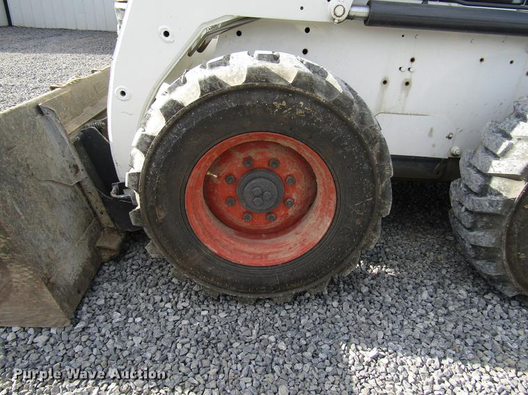 image for item FO9276 Bobcat 873 skid steer