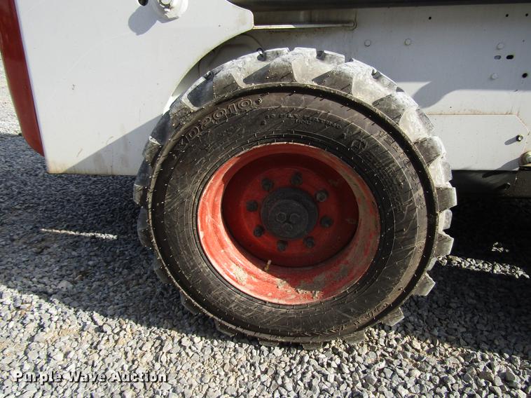 image for item FO9276 Bobcat 873 skid steer