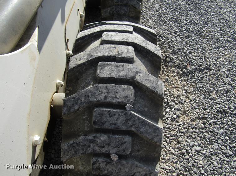 image for item FO9276 Bobcat 873 skid steer