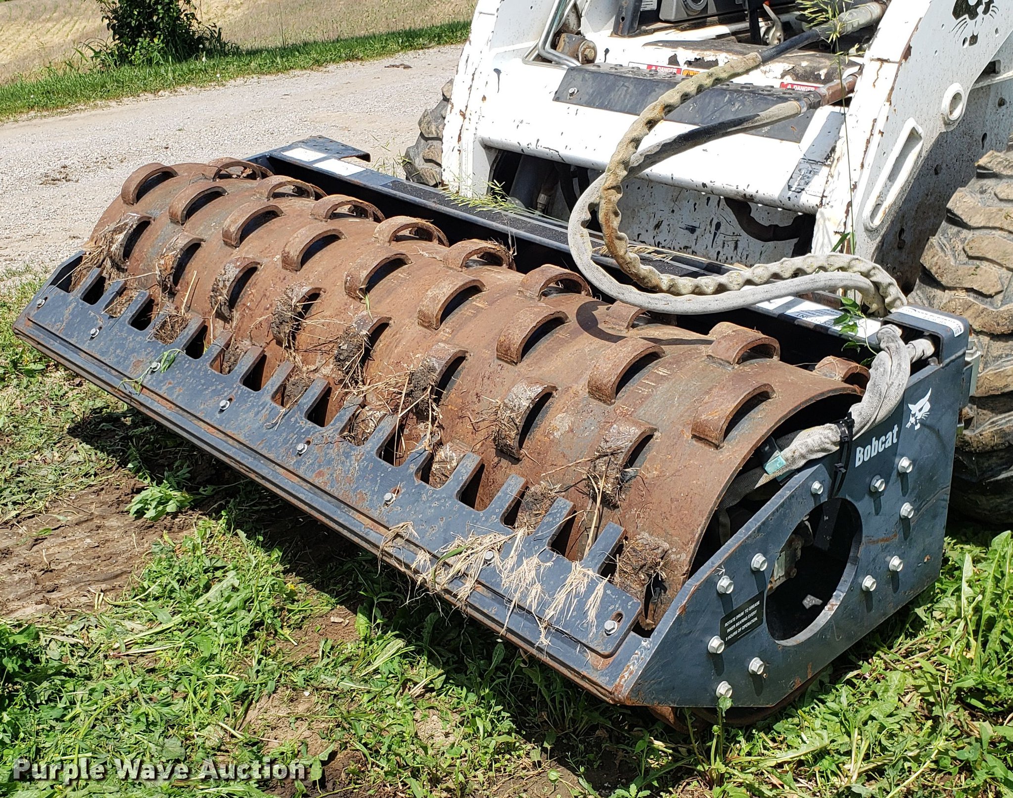 Bobcat vibratory skid steer compactor in Kansas City, MO Item EU9785