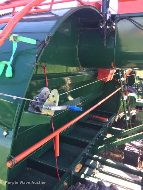 image for item DA3617 2015 Richiger R1050 grain bagger