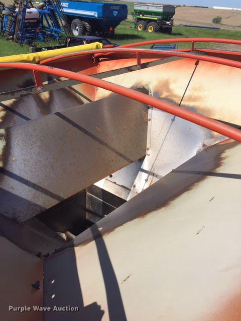 image for item DA3617 2015 Richiger R1050 grain bagger