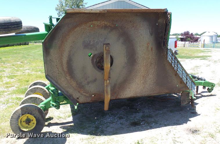 image for item DB2201 John Deere 1518 batwing rotary mower