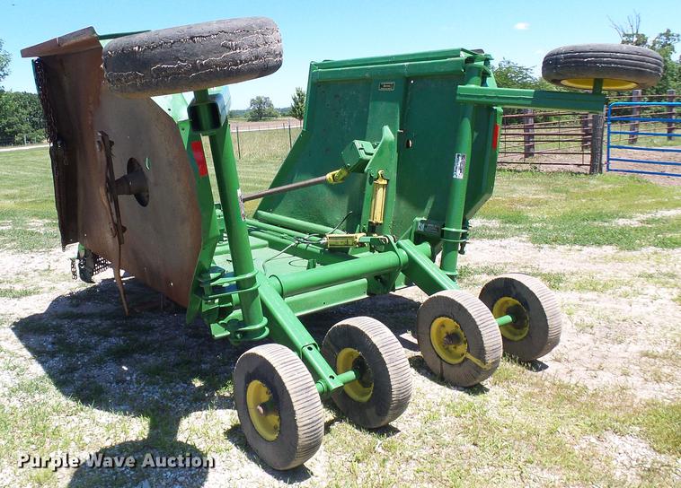 image for item DB2201 John Deere 1518 batwing rotary mower