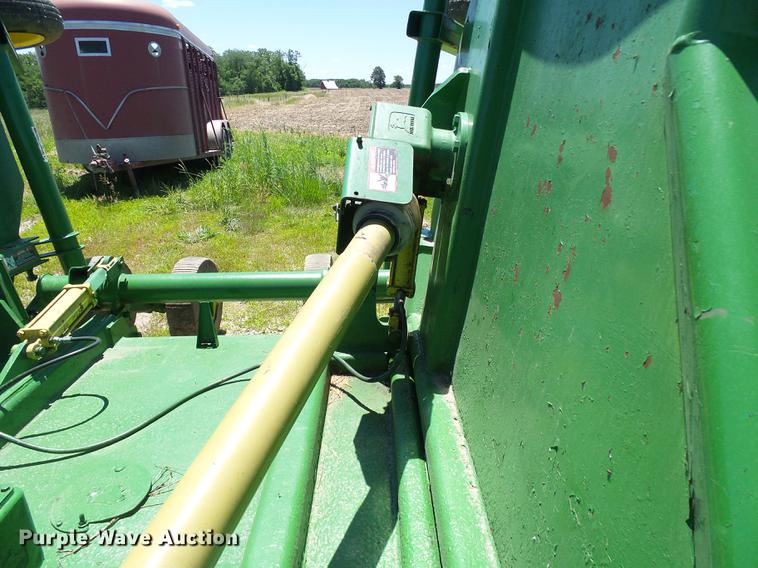 image for item DB2201 John Deere 1518 batwing rotary mower