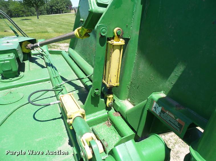 image for item DB2201 John Deere 1518 batwing rotary mower