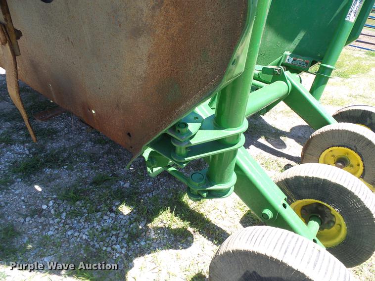 image for item DB2201 John Deere 1518 batwing rotary mower