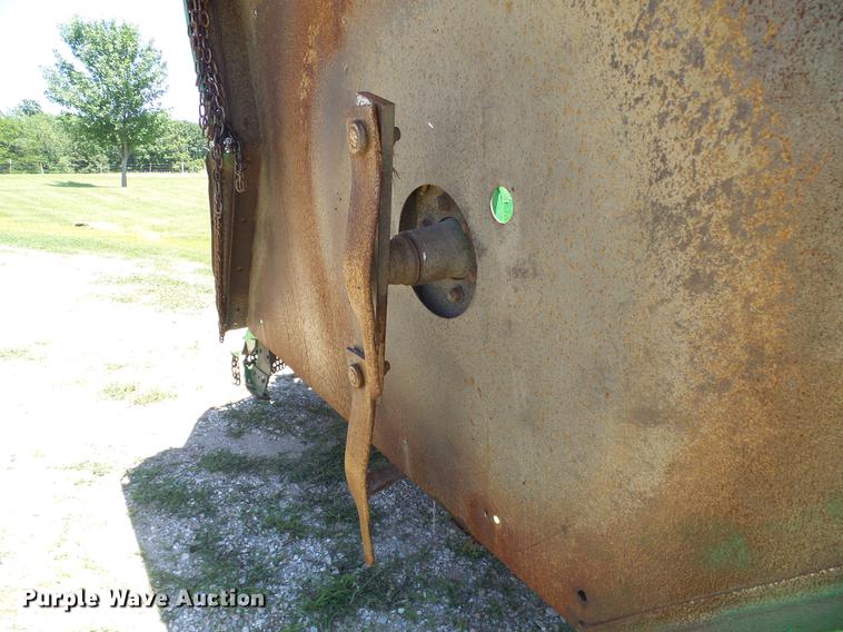 image for item DB2201 John Deere 1518 batwing rotary mower
