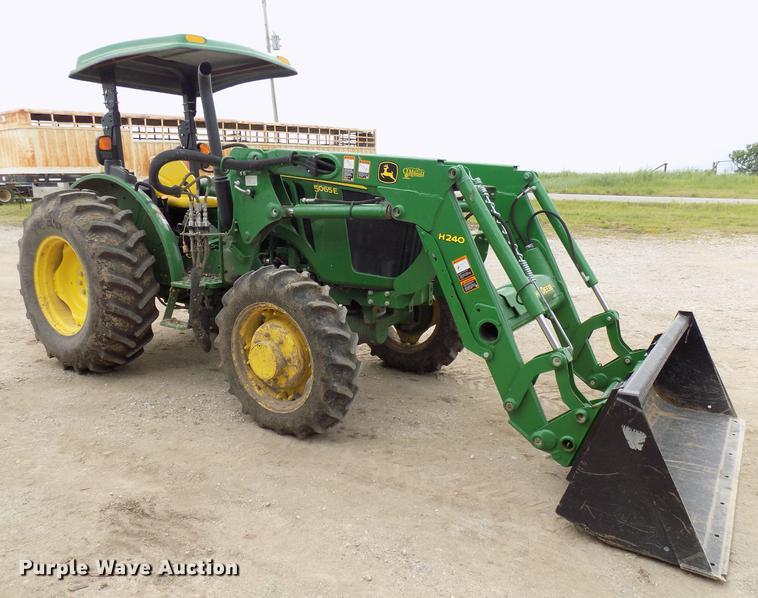 image for item DB9532 2016 John Deere 5065E tractor