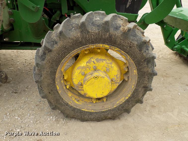 image for item DB9532 2016 John Deere 5065E tractor
