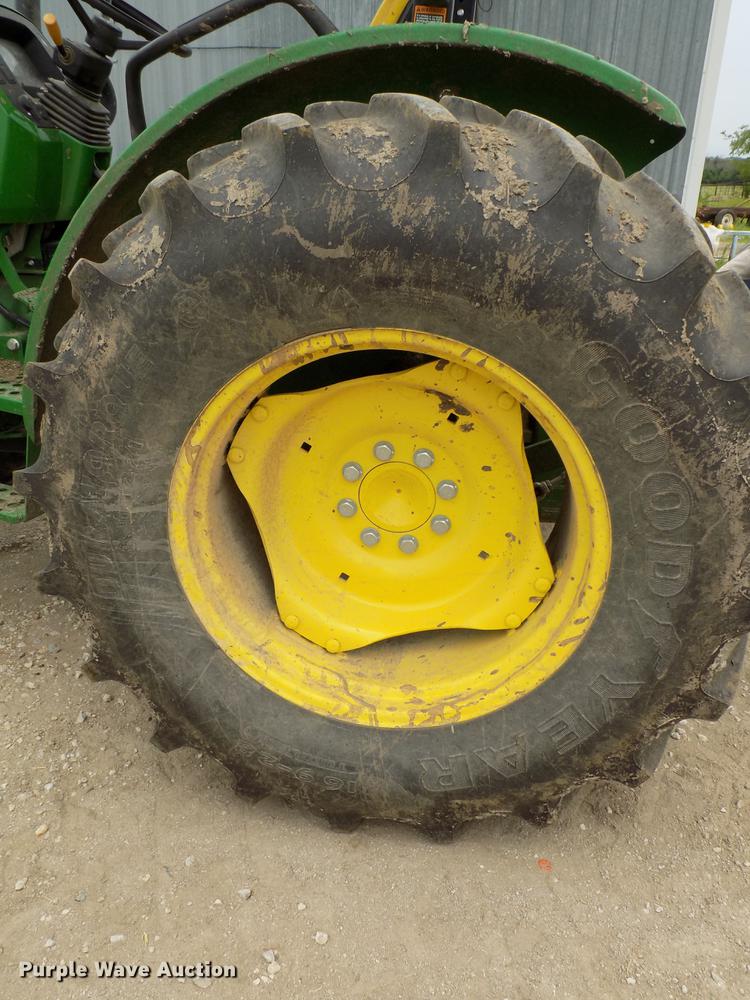image for item DB9532 2016 John Deere 5065E tractor