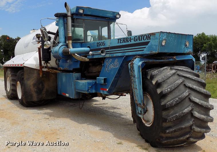 image for item DB9535 1983 Ag-Chem TerraGator 2505 applicator