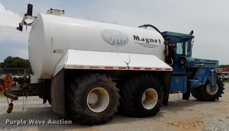 image for item DB9535 1983 Ag-Chem TerraGator 2505 applicator