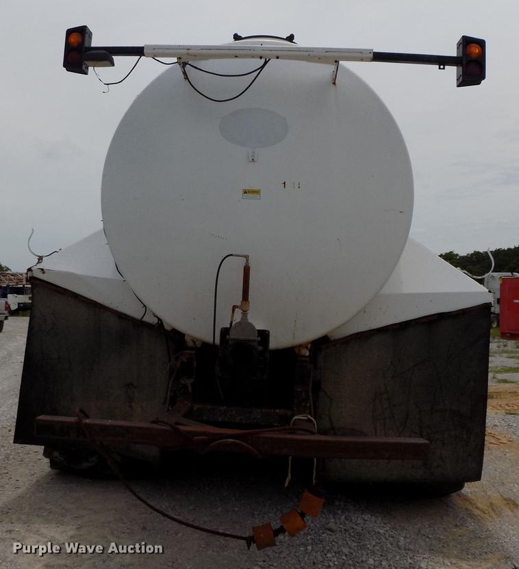 image for item DB9535 1983 Ag-Chem TerraGator 2505 applicator