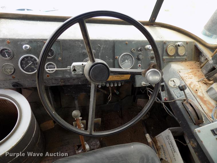 image for item DB9535 1983 Ag-Chem TerraGator 2505 applicator