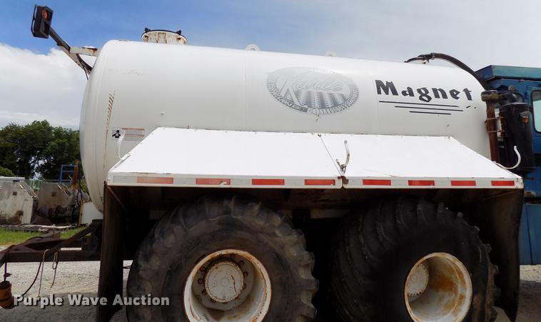 image for item DB9535 1983 Ag-Chem TerraGator 2505 applicator