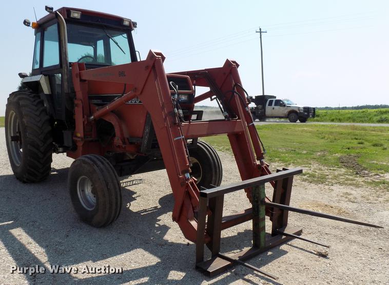 image for item DB9543 1988 Case IH 2096 tractor