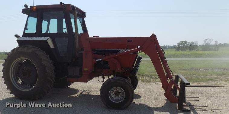image for item DB9543 1988 Case IH 2096 tractor