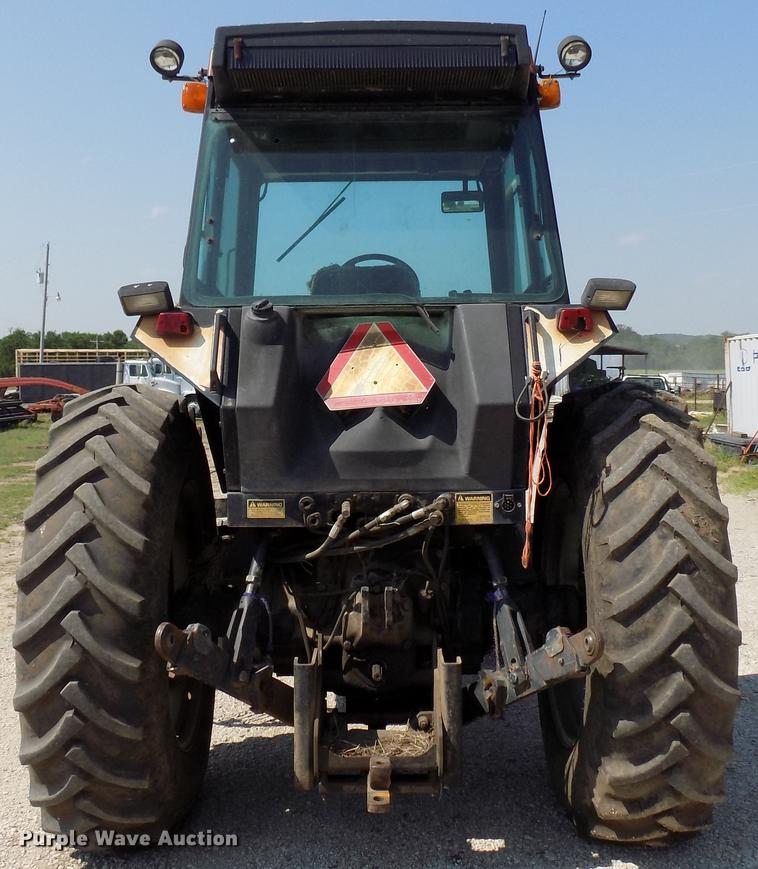 image for item DB9543 1988 Case IH 2096 tractor