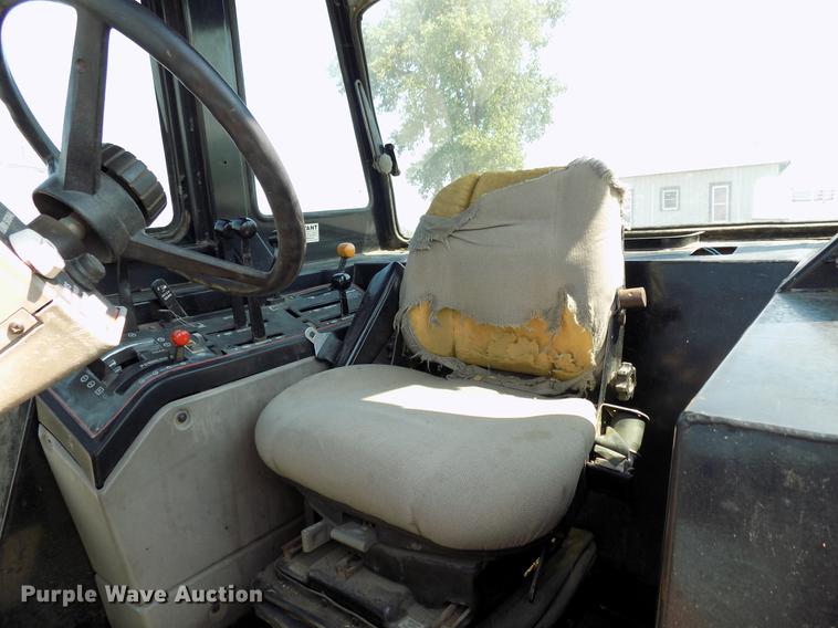 image for item DB9543 1988 Case IH 2096 tractor