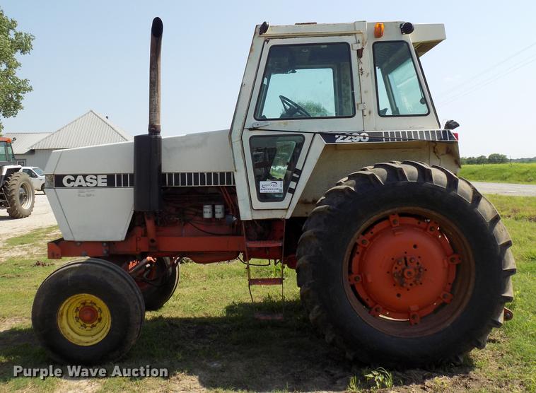 image for item DB9544 1979 Case 2290 tractor