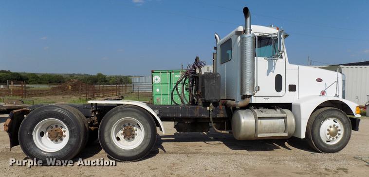 image for item DB9550 1990 Peterbilt semi truck