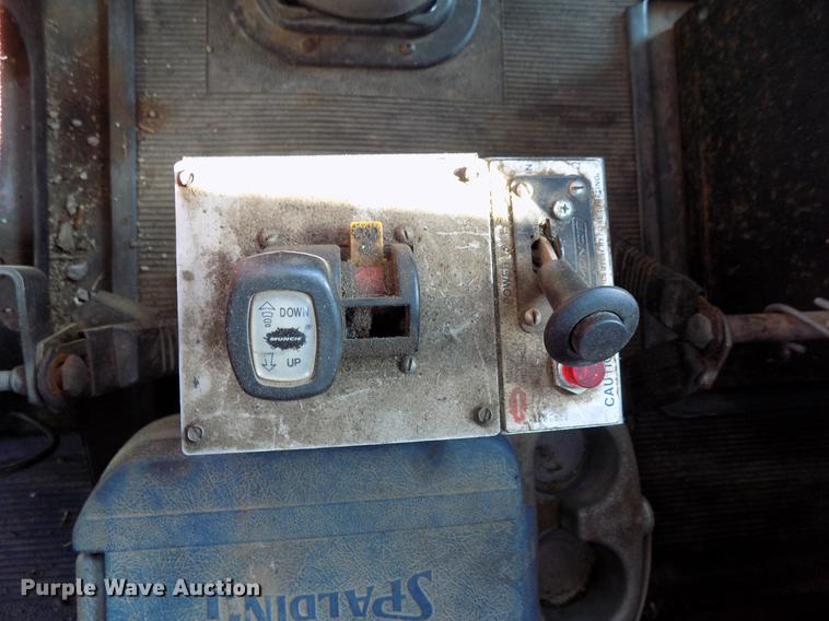 image for item DB9550 1990 Peterbilt semi truck