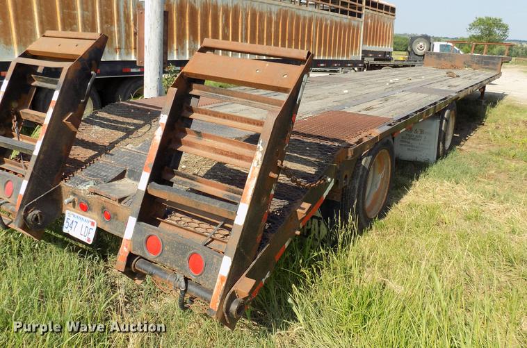 image for item DB9552 1992 Trailmobile drop deck equipment trailer