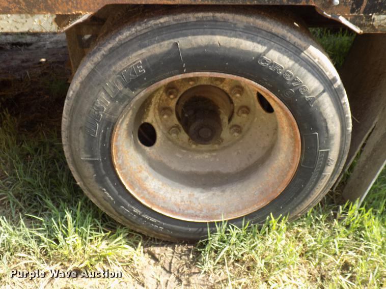 image for item DB9552 1992 Trailmobile drop deck equipment trailer